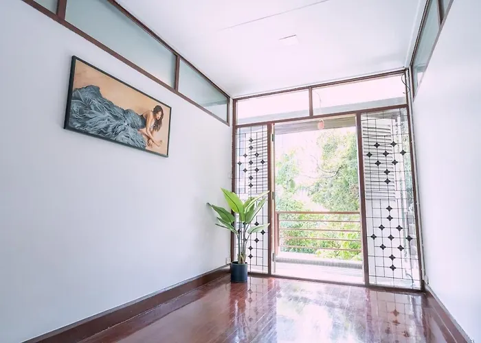 Villa Ekkamai - Private Pool Villa, Bangkok